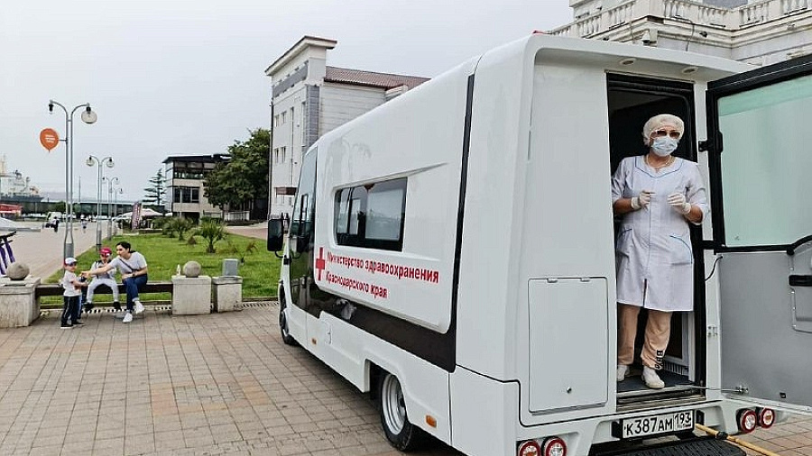 Губернатор обсудит на совещании введение обязательной вакцинации в Краснодарском крае