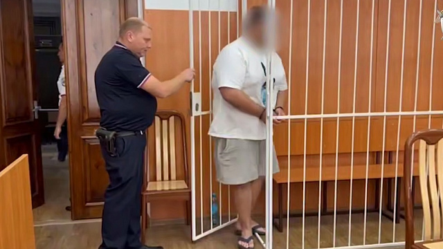 В Анапе заключили под стражу братьев за нападение на полицейских