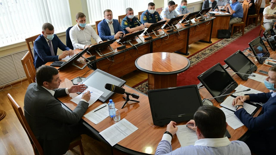 Евгений Первышов провел заседание комиссии по ЧС после взрыва газа в жилом доме в центре Краснодара