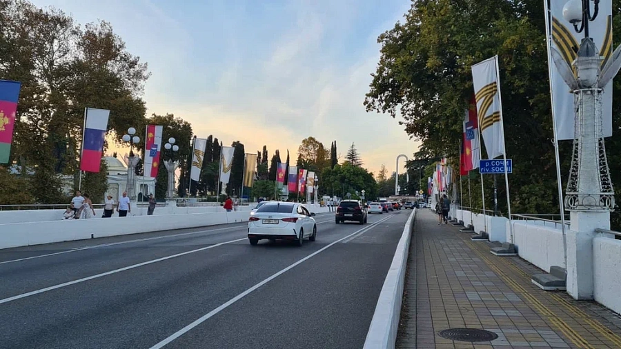 38 «умных» камер в Сочи начнут фиксировать нарушения ПДД