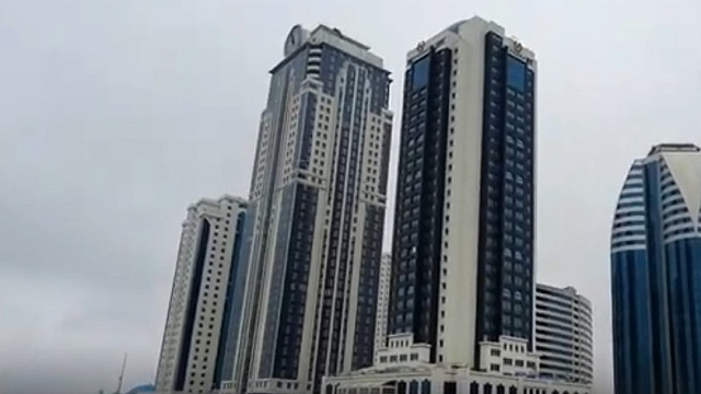 «Грозный-Сити» в Чечне загорелся после удара БПЛА