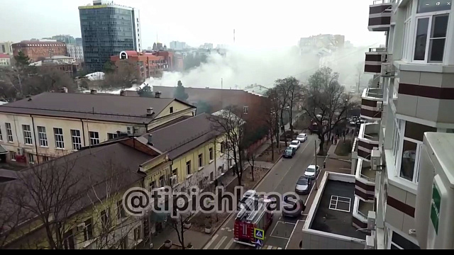 В центре Краснодара из-за пожара в жилом доме эвакуировали 17 человек