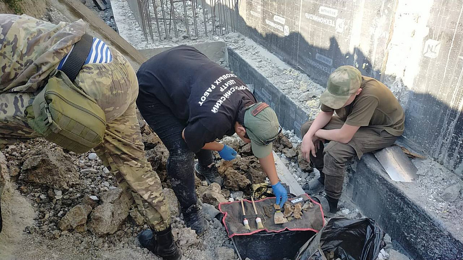 В Новороссийске во время строительства школы нашли останки советского солдата