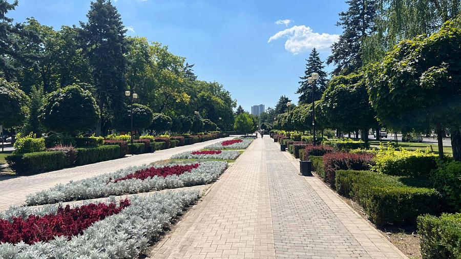В Краснодаре и крае в субботу прогнозируют температурный максимум: +34°С на фоне малооблачной погоды