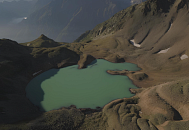 Лето в ноябре: пляжи Сочи заполнили отдыхающие в купальниках