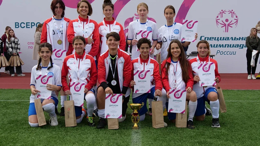 Девушки из Краснодарского края завоевали бронзовые медали, заняв третье место на Всероссийском Турнире по юнифайд-футболу в Сочи
