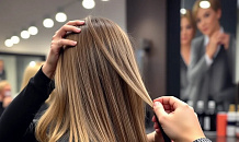 Клиентки устроили «потребительский терроризм» в салонах красоты перед Новым годом