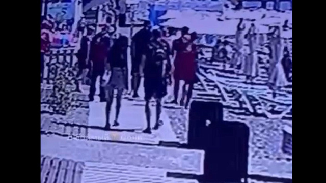 В Сети появилось видео с началом драки между охранниками и отдыхающим на пляже «Фрегат» в Сочи