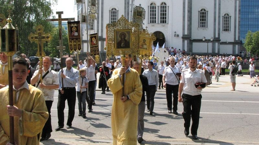 В Краснодаре перекроют несколько улиц из-за Крестного хода