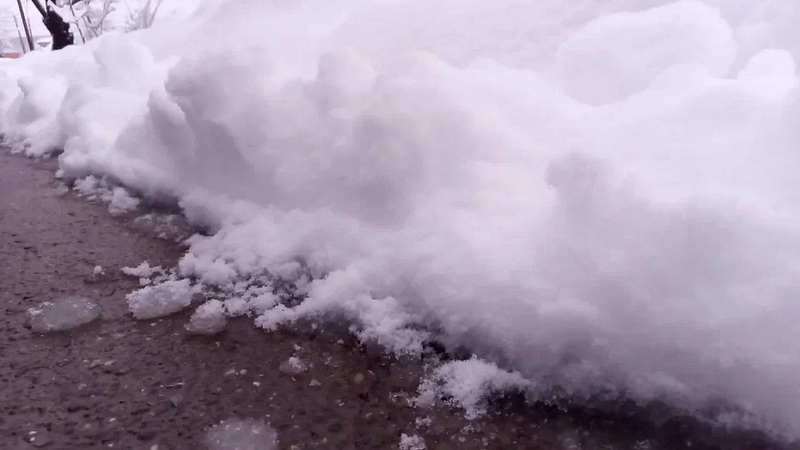 В Белореченском районе 30 человек остались без жилья из-за обрушения крыш