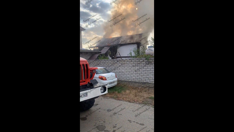 В Новороссийске утром 6 сентября сгорел жилой дом