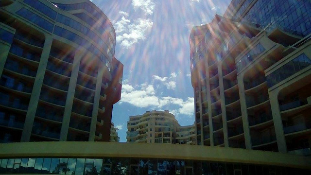 В Геленджике, а также на курортах Краснодарского края 16 апреля установится сухая и теплая погода