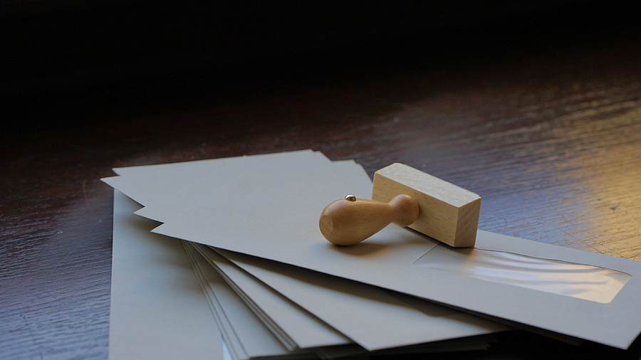 Экс-сотрудники Краснодарского МВД разослали иностранным дипломатам сотни конвертов с ртутью под видом «крымской земли»