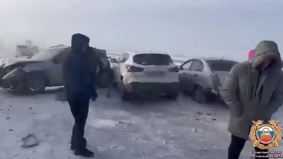 В Ростовской области на одном участке трассы М-4 «Дон» утром произошло сразу три ДТП