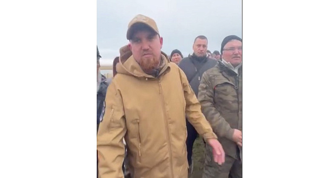 На Кубани река Ея заполнилась тоннами мертвой рыбы