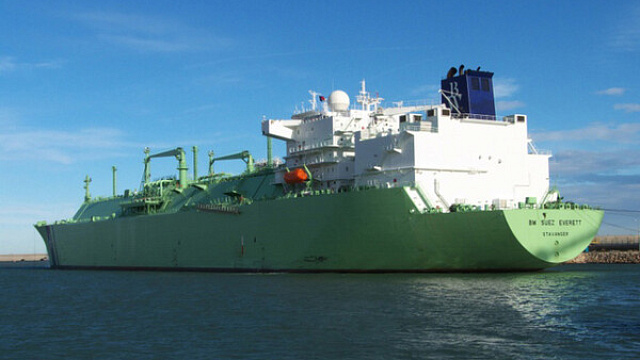 Российский супертанкер со сжиженным природным газом затонул в Средиземном море