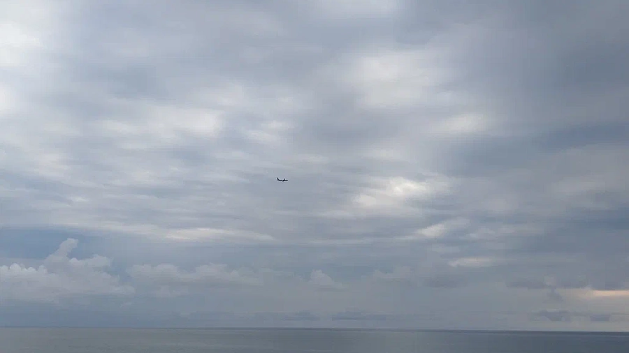 Один самолет ушел на запасной аэродром из-за ночной атаки дронов на Сочи