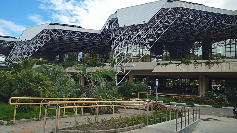 Росавиация сняла ограничения на рейсы в аэропорту Сочи