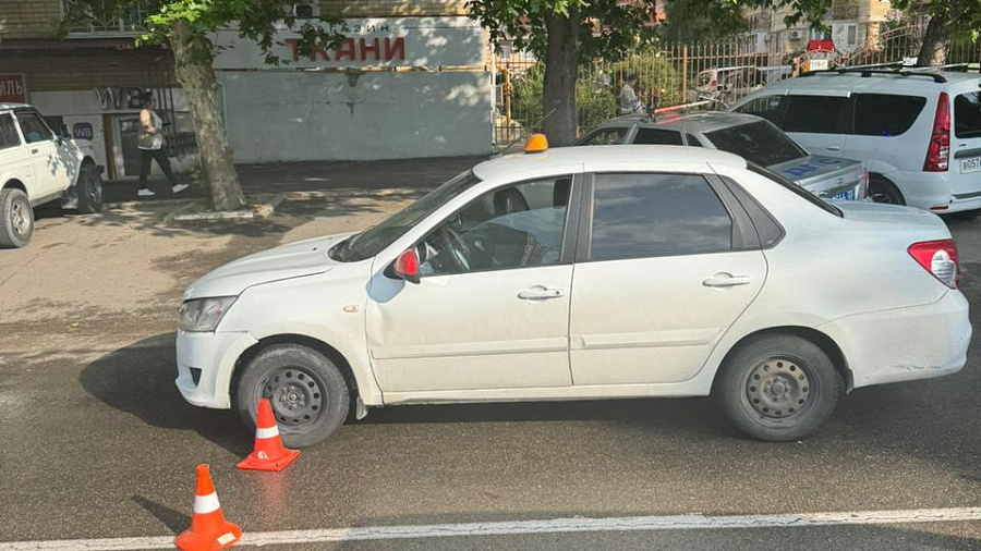 В Анапе такси сбило 8-летнюю девочку