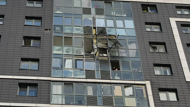  Мэр Кравченко показал разрушения в Новороссийске после атаки БПЛА