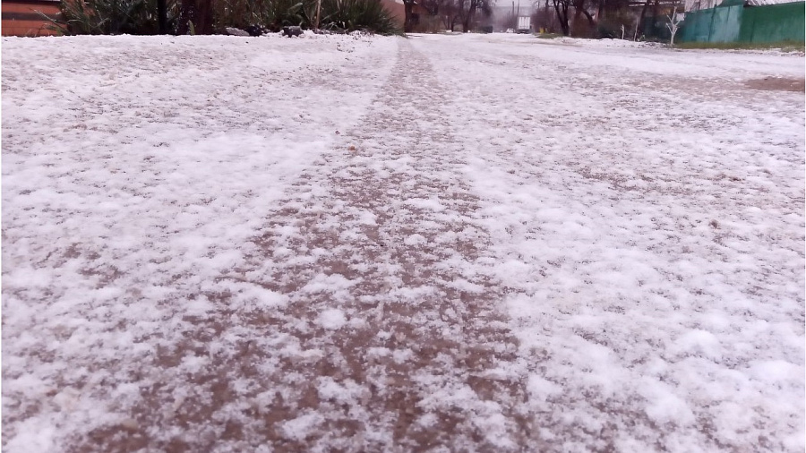 Жителей Краснодара напугал мощный хлопок над городом