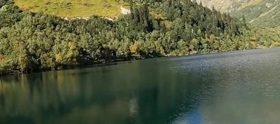 В Сочи туристам ограничили доступ к маршруту, ведущему к озеру Кардывач