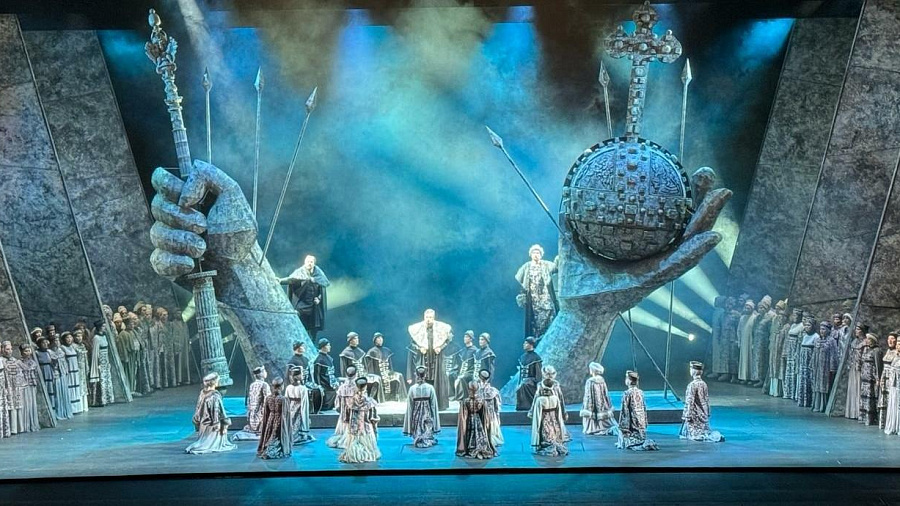 Краснодарский музтеатр представил с аншлагом оперу «Борис Годунов» на Исторической сцене Большого театра в Москве 