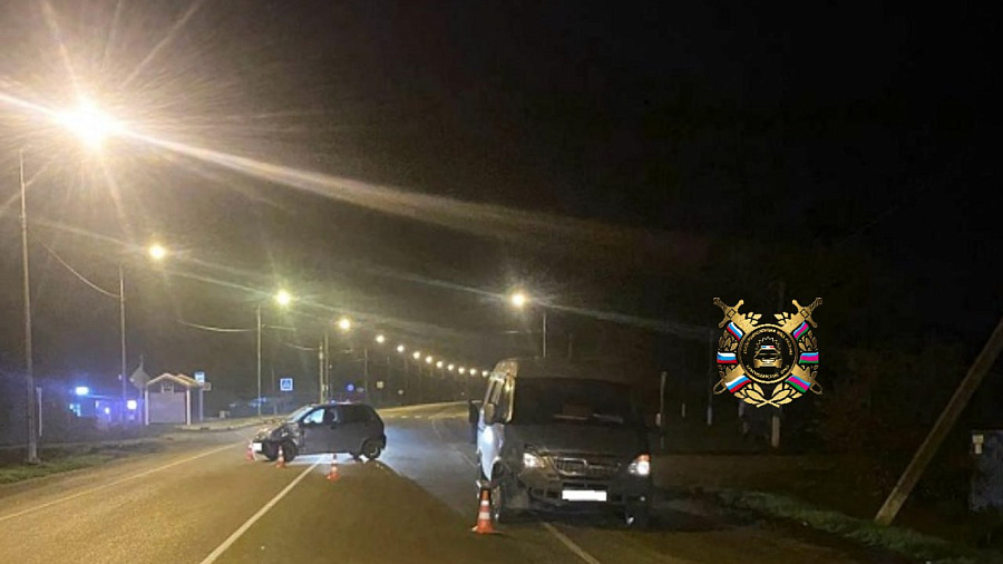 В Тимашевском районе ГАЗель взяла на таран легковушку