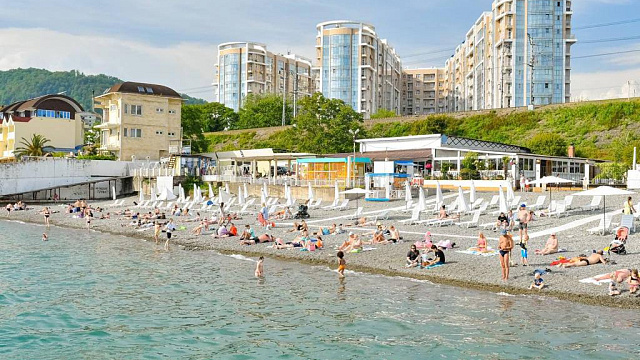 Туристы забронировали почти все номера в здравницах Сочи на июль и август