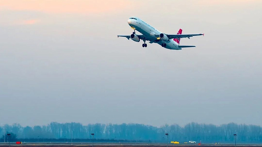 8 рейсов отменили в аэропорту Краснодара из-за густого тумана