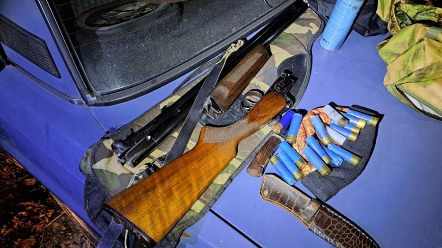В нацпарке Сочи местный житель гулял ночью с ружьем и боеприпасами