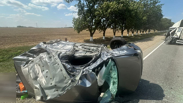 Жесткое ДТП с КамАЗом на Кубани унесло жизнь подростка