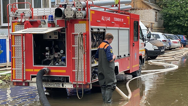 В Краснодарском крае из-за подтоплений в пунктах временного размещения остаются 695 человек