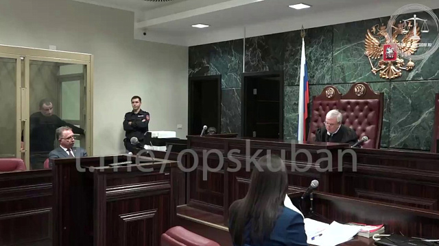 Тиктокеру из Темрюка, обвиняемому в убийстве и 68 эпизодах краж, грабежей и разбоев, вердикт вынесет суд присяжных