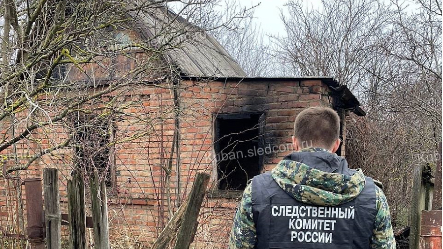 В Краснодарском крае 40-летний мужчина погиб при пожаре в заброшенном доме