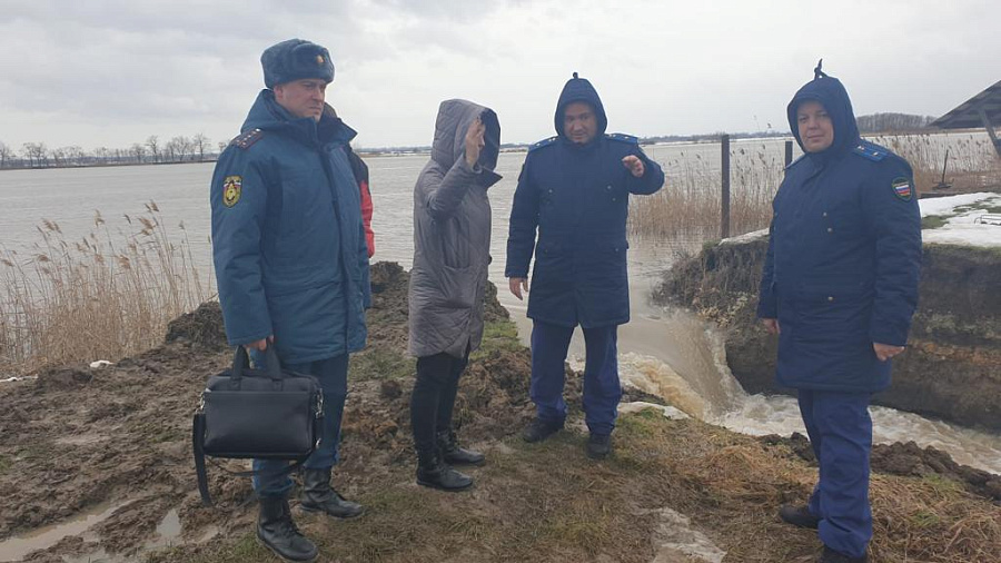 Прокуратура организовала проверку из-за подтопления поселения в Крымском районе