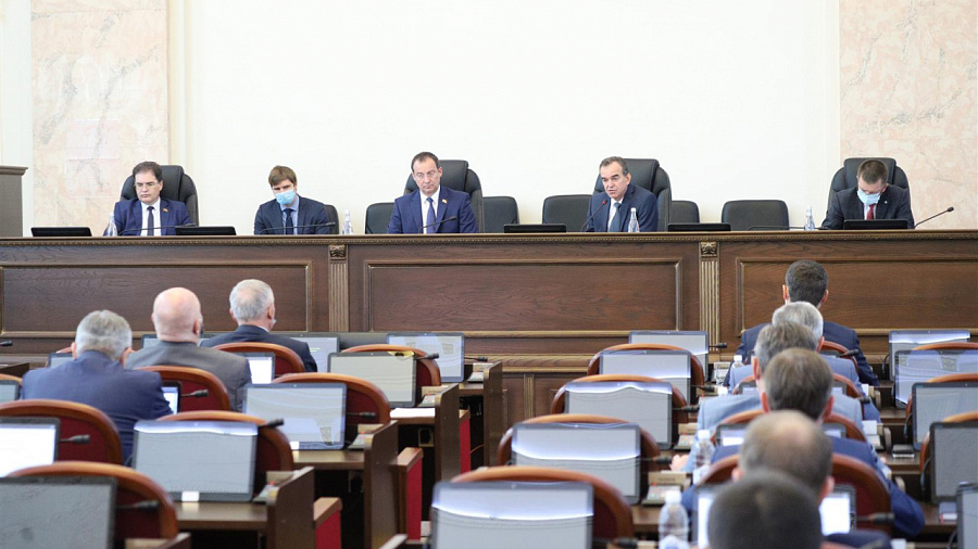 Депутаты ЗСК приняли законопроект об ограничении высотности новых отелей и санаториев на побережье