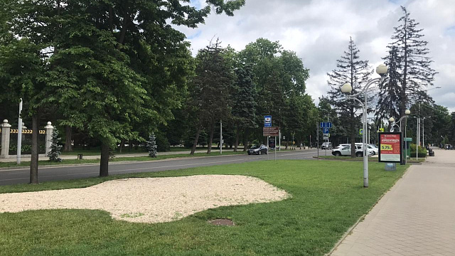 В конце рабочей недели в Краснодаре и крае ожидаются дожди, грозы, усиление ветра и понижение температуры воздуха