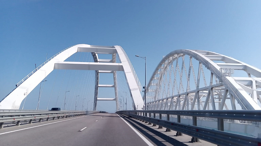 Автодорожную часть Крымского моста полностью перекроют в ночь с 28 по 29 сентября