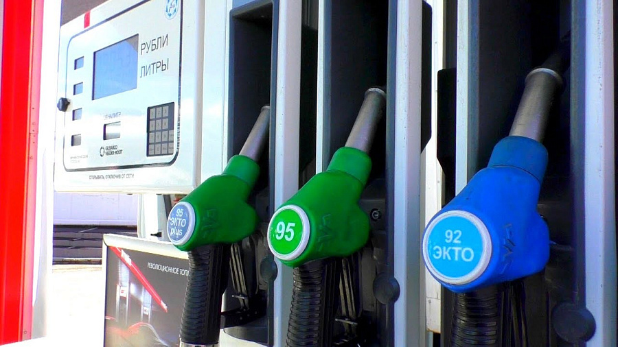 Цена бензина Аи-92 установила новый рекорд, превысив исторический максимум