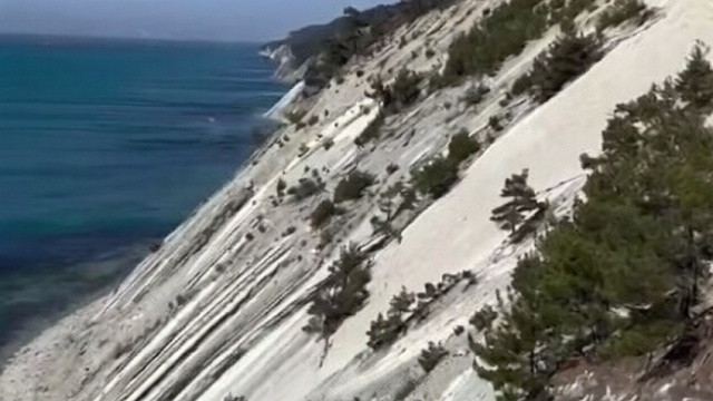 В Геленджике чемпион Белоруссии Кунцевич выжил после падения со скалы