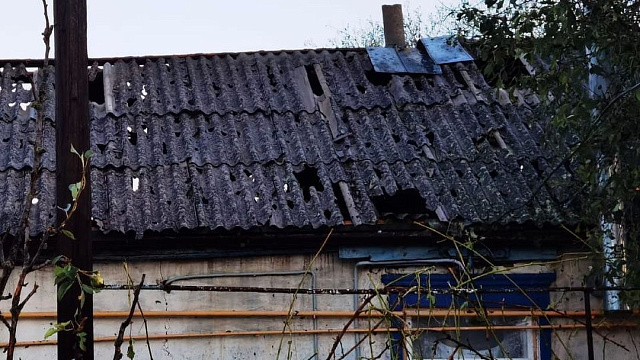 В Краснодарском крае мощный град побил крыши домов, школы и детского сада (ВИДЕО)