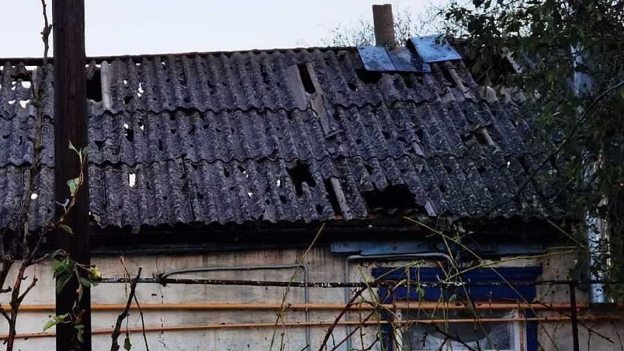 В Краснодарском крае мощный град побил крыши домов, школы и детского сада (ВИДЕО)