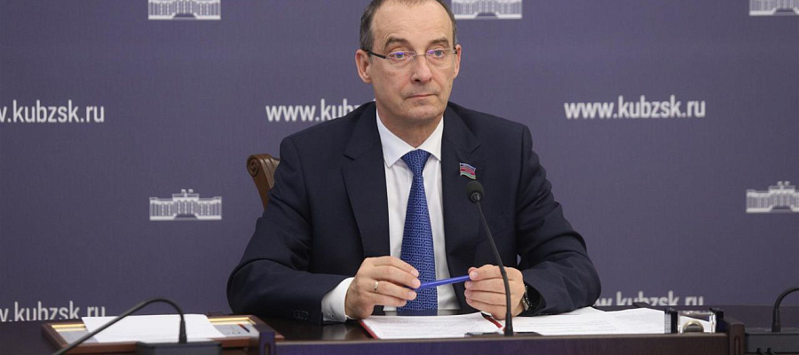 В кубанском парламенте рассмотрели вопросы защиты этнокультурного наследия