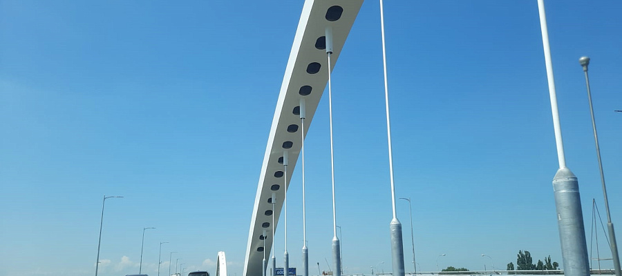 Новый Яблоновский мост между Краснодаром и Адыгеей полностью открыли для движения