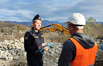 В Сочи снесли двухэтажный самострой по решению суда