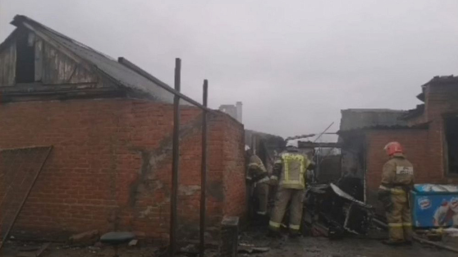 В Краснодарском крае сгорело частное домовладение. Есть погибший