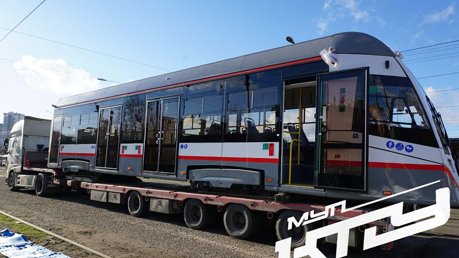 В Краснодар доставили первый белорусский трамвай 