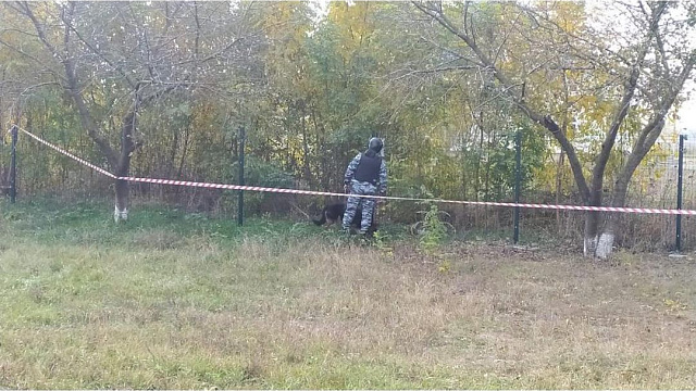 В Краснодарском крае эвакуировали школу из-за подозрительного предмета на заборе