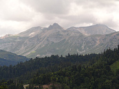 В Лаго-Наки, а также горных курортах Адыгеи и Кубани в понедельник циклон принесёт дождливую погоду с туманом и «температурными качелями»